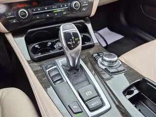 Sedán BMW 5 Series 2013 528i 4 puertas
