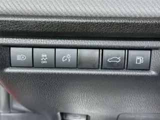 Toyota Camry 2025 SE 4dr Sedan