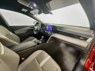 Toyota Camry 2025 SE 4dr Sedan