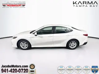 Toyota Camry 2025 LE 4dr Sedán