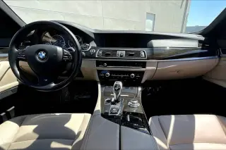 Serie 5 BMW 2013 535i Sedán 4p