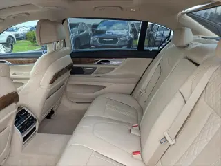 BMW Serie 7 2017 740i 4p Sedan