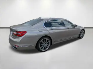 BMW Serie 7 2017 740i 4p Sedan