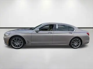 BMW Serie 7 2017 740i 4p Sedan