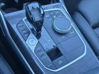 BMW Serie 3 2021 330e 4dr Sedán