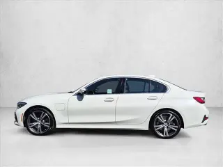 BMW Serie 3 2021 330e 4dr Sedán