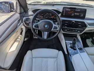 Serie 5 BMW 2021 tracción en todas las ruedas M550i xDrive sedán 4p.