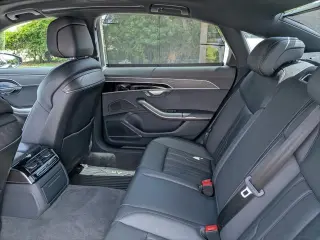 Audi A8 L 2022 AWD quattro 55 TFSI Sedán 4p