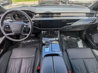 Audi A8 L 2022 AWD quattro 55 TFSI Sedán 4p