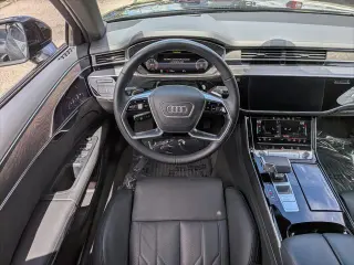 Audi A8 L 2022 AWD quattro 55 TFSI Sedán 4p