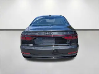 Audi A8 L 2022 AWD quattro 55 TFSI Sedán 4p