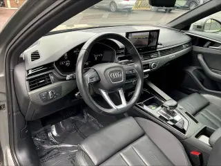 Audi A4 2024 AWD quattro S línea Premium Plus 45 TFSI 4p Sedan