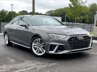 Audi A4 2024 AWD quattro S línea Premium Plus 45 TFSI 4p Sedan