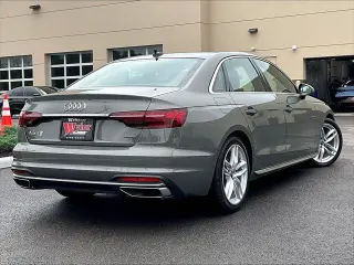 Audi A4 2024 AWD quattro S línea Premium Plus 45 TFSI 4p Sedan
