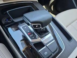 Audi Q5 2023 AWD quattro línea S Premium 45 TFSI 4p SUV