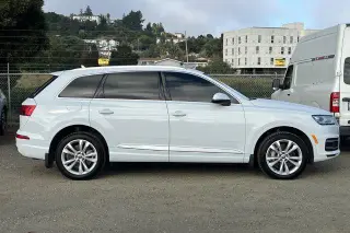 Audi Q7 2019 AWD quattro SE Premium 45 TFSI 4p SUV