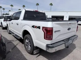 Ford F-150 2017 4x4 Lariat 4 puertas SuperCrew 5.5 pies de cama
