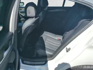 Serie 5 BMW 2023 530i 4dr Sedán