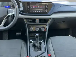 Volkswagen Taos 2023 SE 4dr SUV