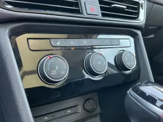 Volkswagen Taos 2023 SE 4dr SUV