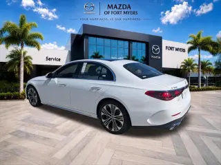 Clase E Mercedes-Benz 2025 E 350 4dr Sedán