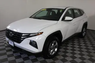 Hyundai TUCSON 2024 AWD SE 4p SUV (versión de mitad de año)