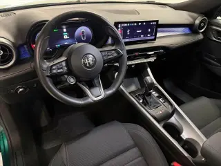 Alfa Romeo Tonale Hybrid 2024 eAWD Ti 4dr Crossover