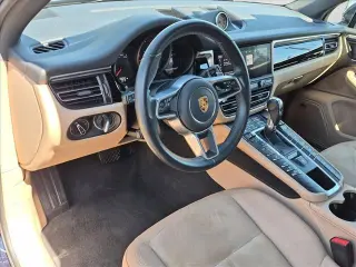 Porsche Macan 2021 4x4 SUV 4p