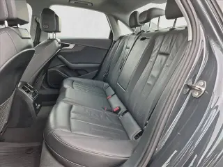 Audi A4 2019 AWD quattro Premium 45 TFSI 4p Sedan
