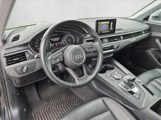 Audi A4 2019 AWD quattro Premium 45 TFSI 4p Sedan