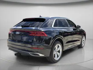 Audi Q8 2023 4x4 quattro Premium 55 TFSI SUV de 4 puertas