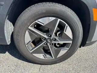 Hyundai TUCSON 2025 SEL 4dr SUV