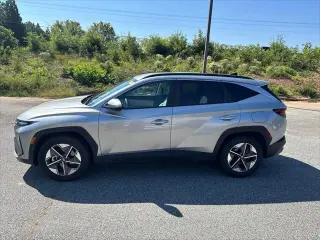 Hyundai TUCSON 2025 SEL 4dr SUV