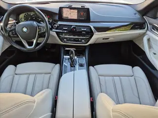 Serie 5 BMW 2019 530i 4p Sedán