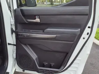 Toyota Tacoma 2024 4x4 TRD Todo Terreno 4p Doble Cabina 5.0 ft SB 8A