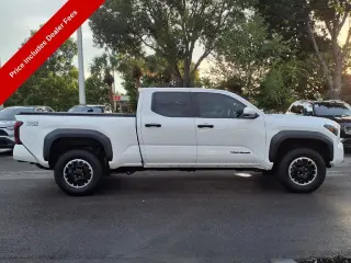 Toyota Tacoma 2024 4x4 TRD Todo Terreno 4p Doble Cabina 5.0 ft SB 8A