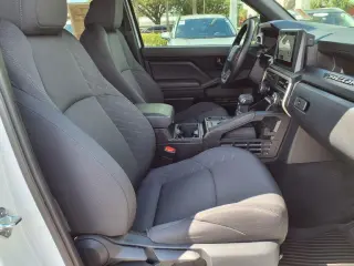 Toyota Tacoma 2025 4x2 SR 4dr Cabina Doble Doble 5.0 ft SB