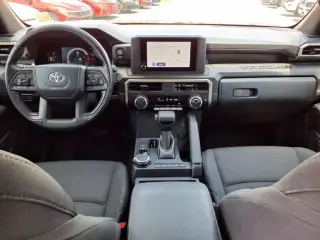 Toyota Tacoma 2024 4x4 SR 4p Doble Cabina Doble 5.0 ft CB 8A