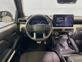 Toyota Tacoma 2024 4x2 TRD Sport 4p Doble Cabina Doble 5.0 ft CB