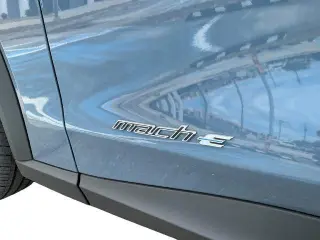 Ford Mustang Mach-E 2024 Select 4dr SUV