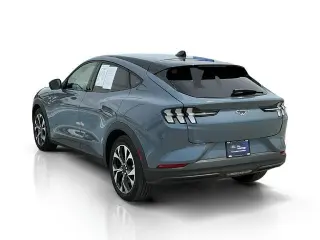 Ford Mustang Mach-E 2024 Select 4dr SUV