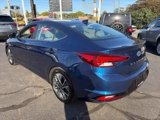Hyundai ELANTRA 2019 Limited 4dr Sedan
