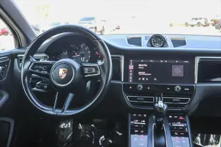 Porsche Macan 2024 4x4 SUV 4p