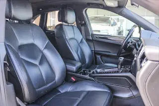 Porsche Macan 2024 4x4 SUV 4p