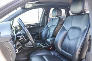 Porsche Macan 2024 4x4 SUV 4p