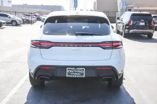 Porsche Macan 2024 4x4 SUV 4p