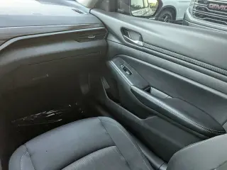 Nissan Altima 2024 2.5 SV Sedán de 4 puertas