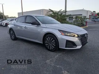 Nissan Altima 2024 2.5 SV Sedán de 4 puertas