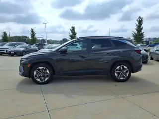Hyundai TUCSON 2025 SEL 4dr SUV
