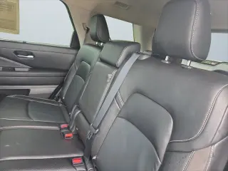 Nissan Pathfinder 2025 SL 4p SUV